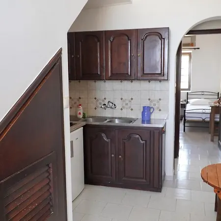 بيت للعطل Moutsouna Beach