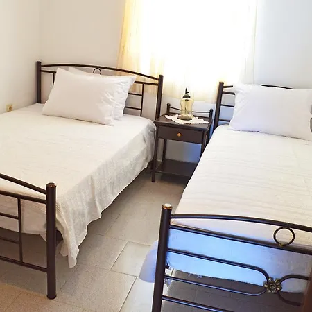 بيت للعطل Moutsouna Beach Moutsoúna