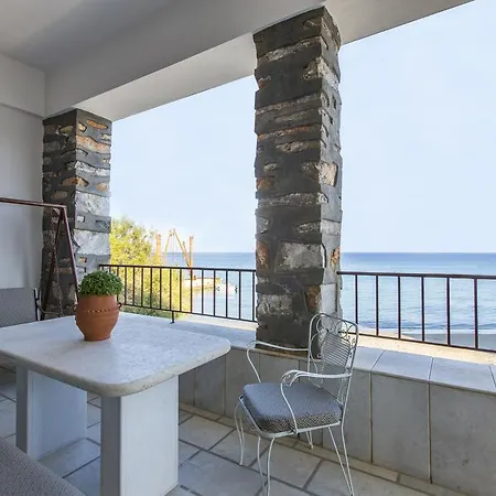 بيت للعطل Moutsouna Beach