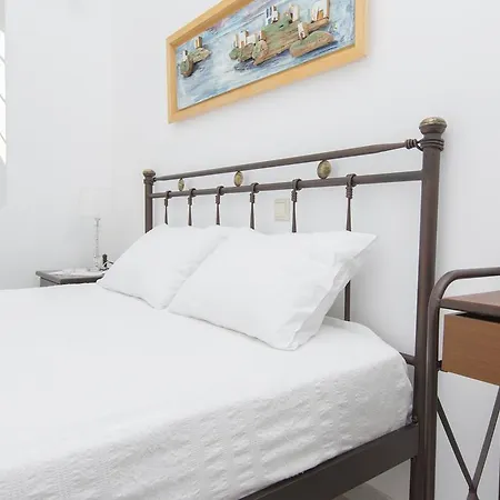 بيت للعطل Moutsouna Beach *