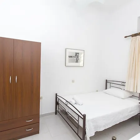 بيت للعطل Moutsouna Beach