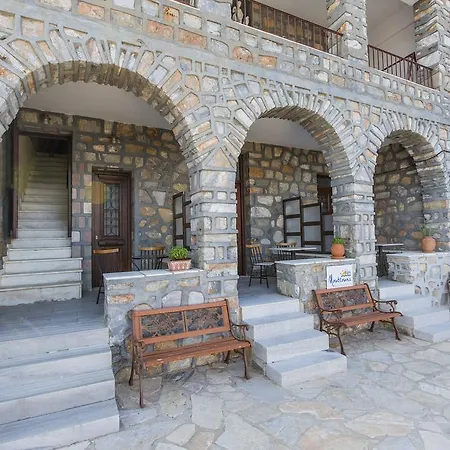 Moutsouna Beach بيت للعطل *