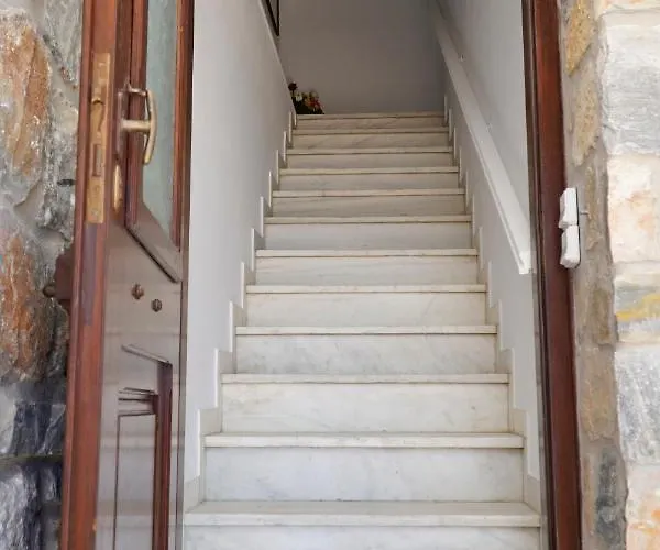 Moutsouna Beach 펜션 Moutsoúna