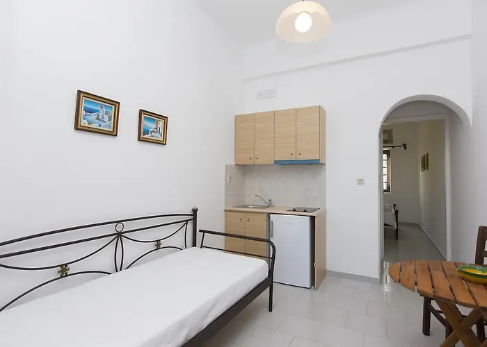 Moutsouna Beach Μουτσούνα