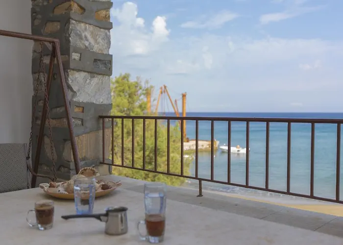 Moutsouna Beach Μουτσούνα