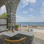 Moutsouna Beach