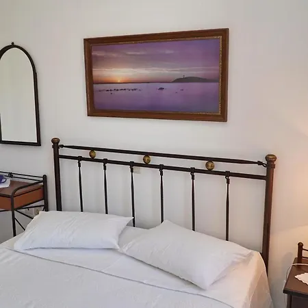 Moutsouna Beach * Moutsoúna