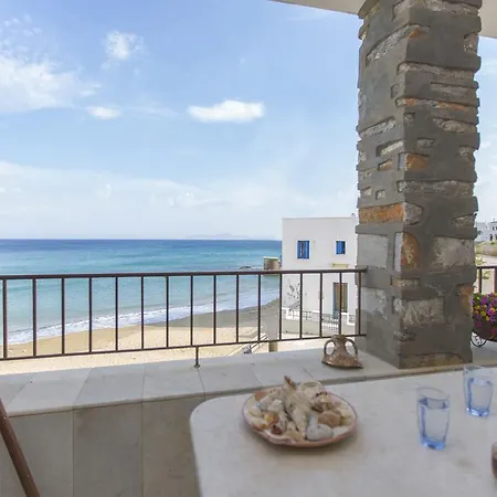 بيت للعطل Moutsouna Beach