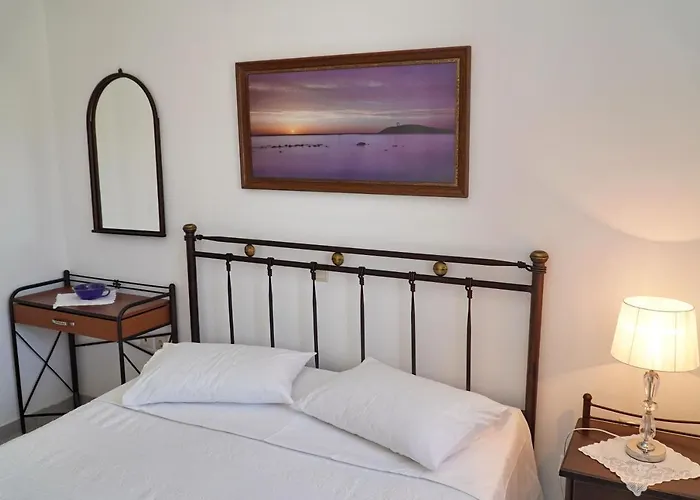 Moutsouna Beach * Moutsoúna